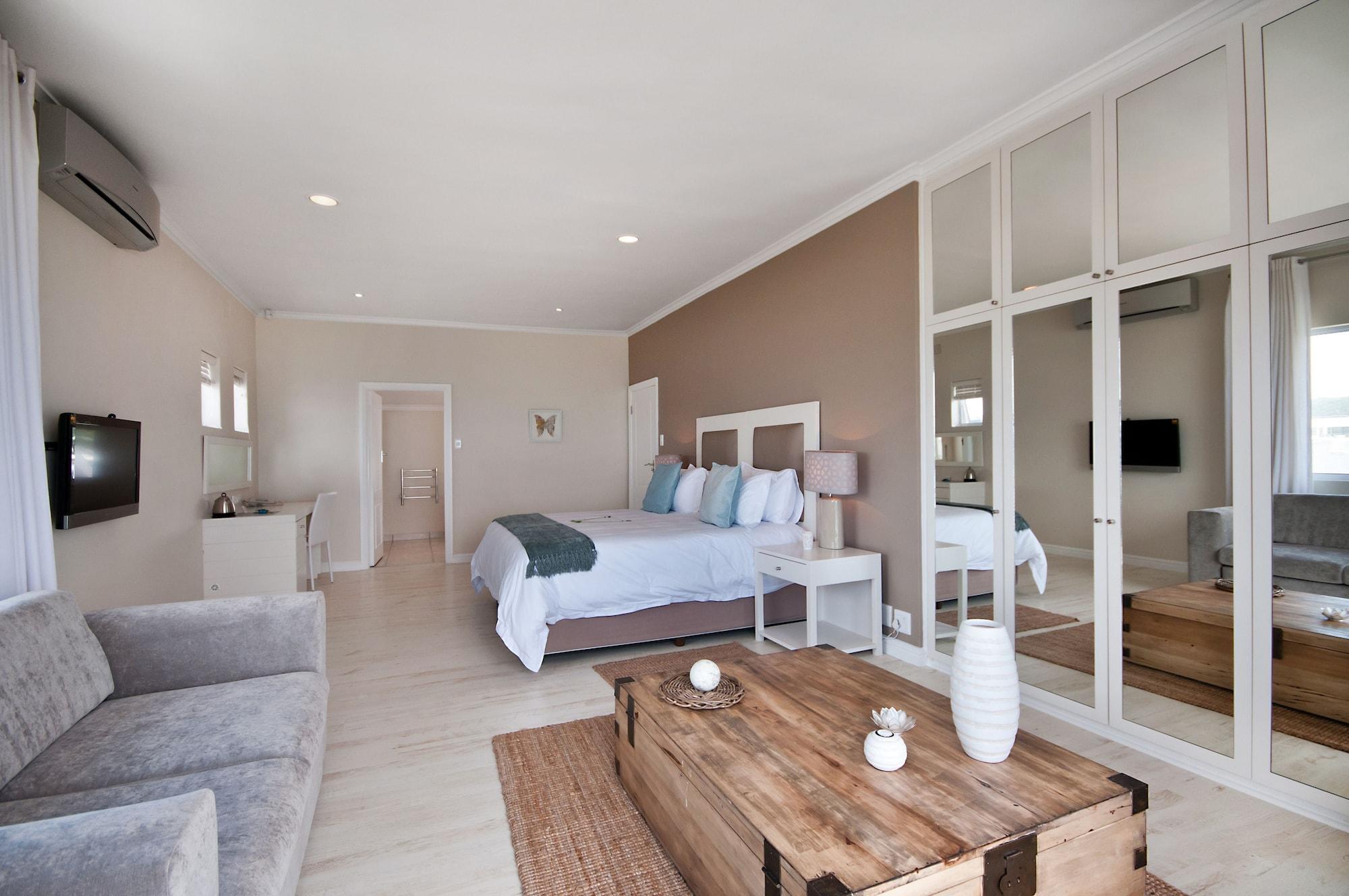 The Robberg Beach Lodge - Lion Roars Hotels & Lodges Плетенбърг Бей Екстериор снимка