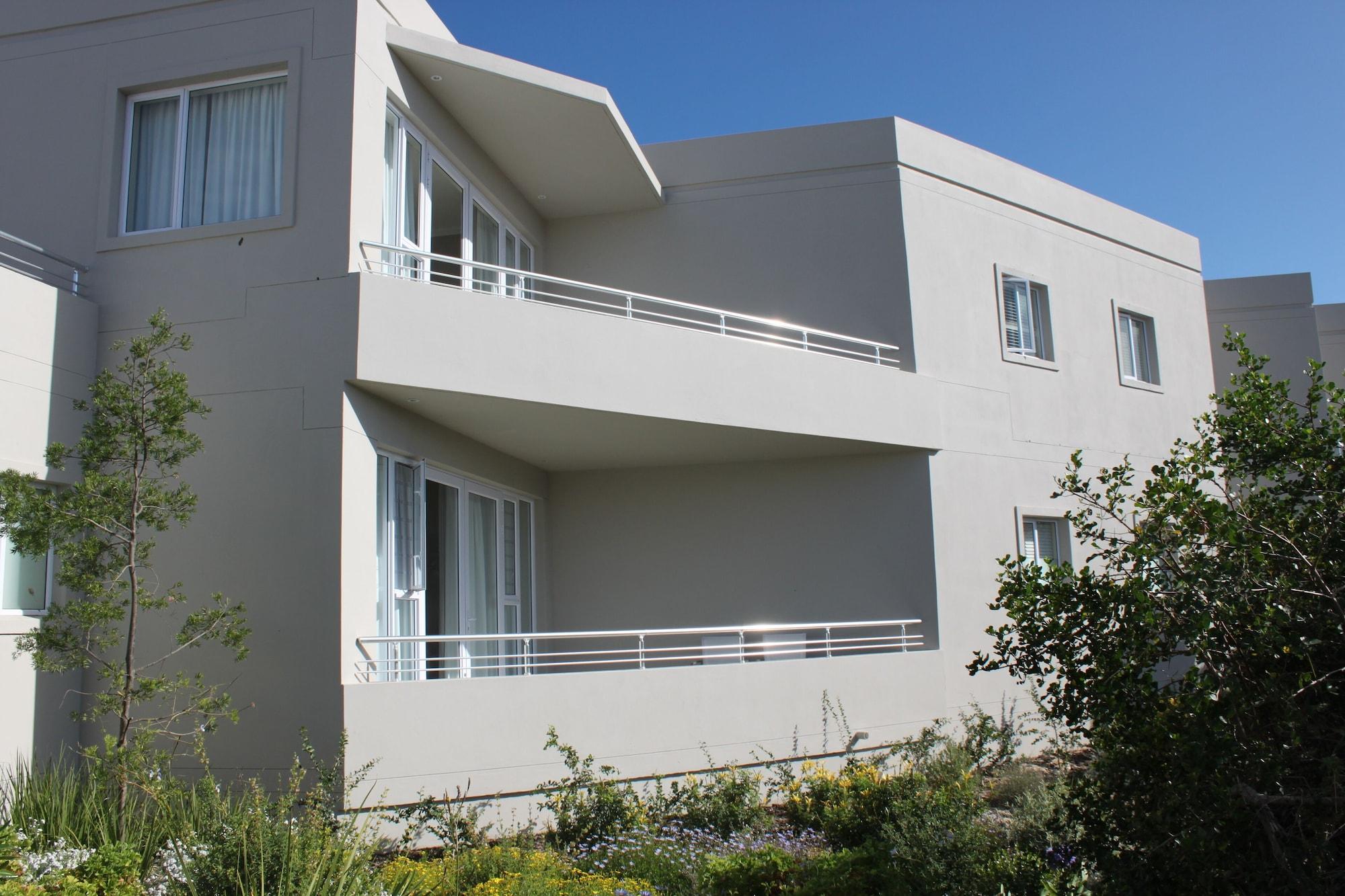 The Robberg Beach Lodge - Lion Roars Hotels & Lodges Плетенбърг Бей Екстериор снимка
