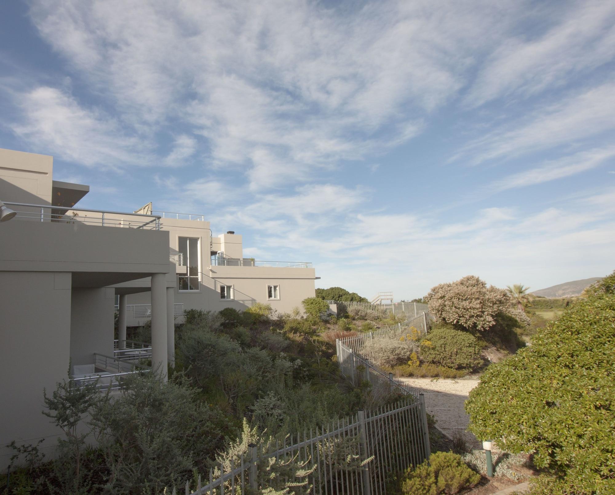 The Robberg Beach Lodge - Lion Roars Hotels & Lodges Плетенбърг Бей Екстериор снимка