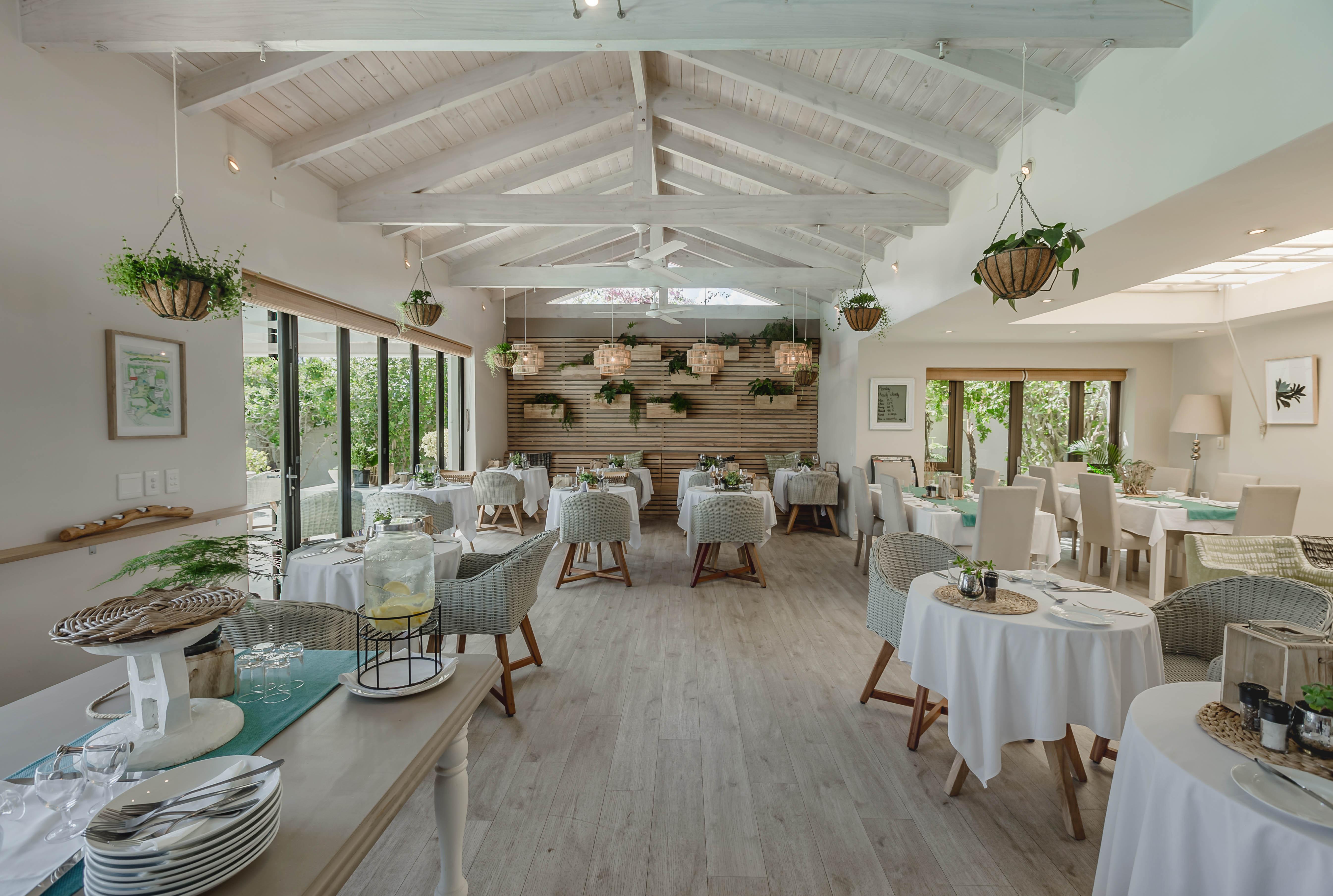 The Robberg Beach Lodge - Lion Roars Hotels & Lodges Плетенбърг Бей Екстериор снимка