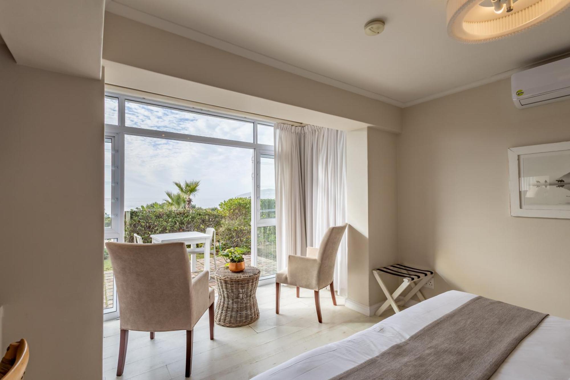 The Robberg Beach Lodge - Lion Roars Hotels & Lodges Плетенбърг Бей Екстериор снимка