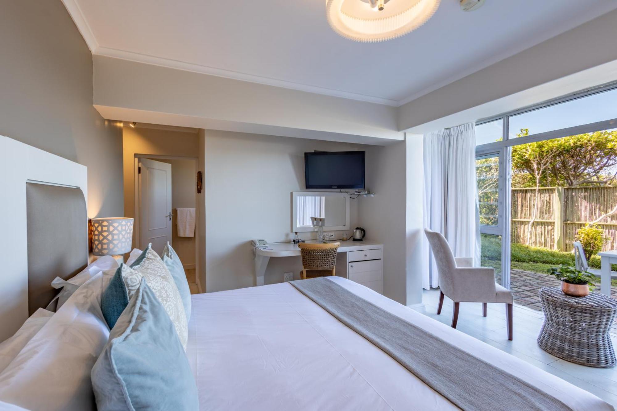 The Robberg Beach Lodge - Lion Roars Hotels & Lodges Плетенбърг Бей Екстериор снимка