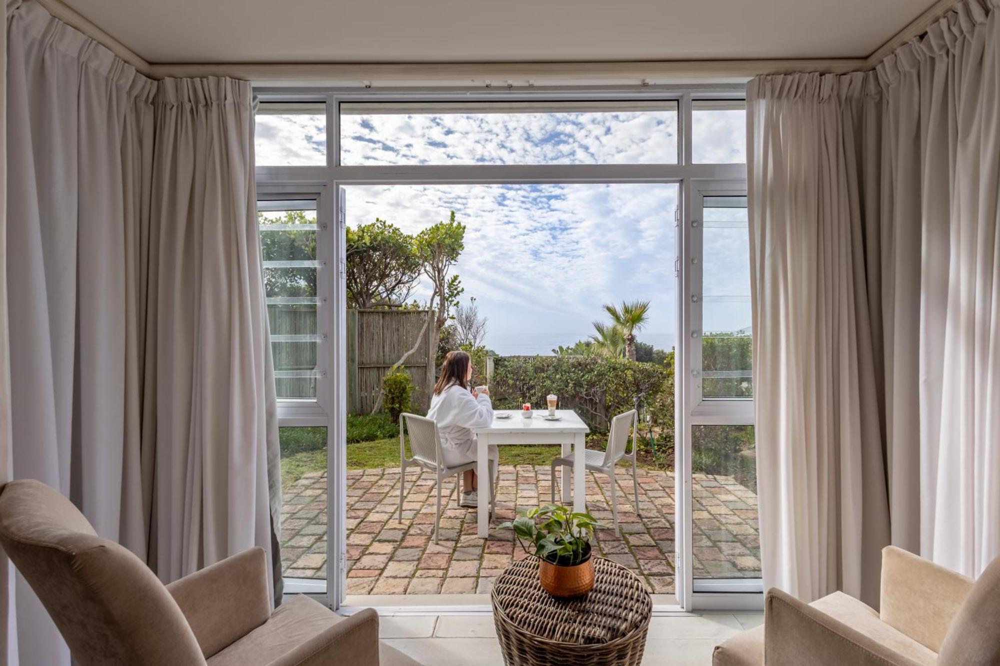 The Robberg Beach Lodge - Lion Roars Hotels & Lodges Плетенбърг Бей Екстериор снимка