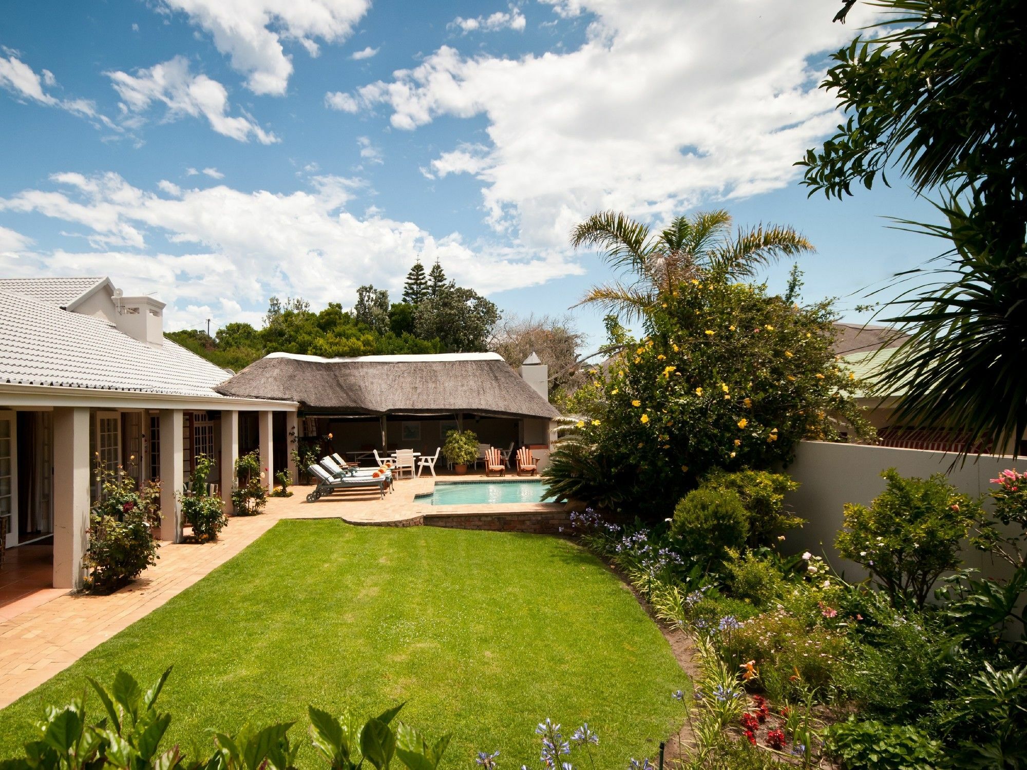 The Robberg Beach Lodge - Lion Roars Hotels & Lodges Плетенбърг Бей Екстериор снимка
